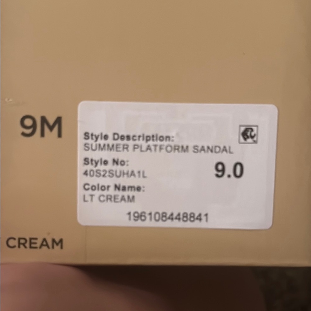 Michael Kors Leather Cream Summer Platform Sandal NIB size 9 - Picture 10 of 11